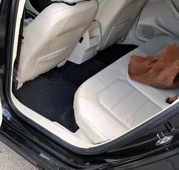 Черный Фольксваген Пассат, объемом двигателя 2.48 л и пробегом 199 тыс. км за 8400 $, фото 11 на Automoto.ua