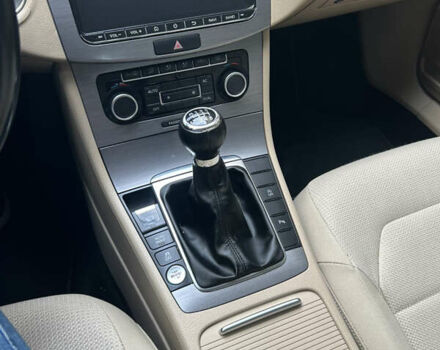 Черный Фольксваген Пассат, объемом двигателя 1.97 л и пробегом 276 тыс. км за 9650 $, фото 16 на Automoto.ua