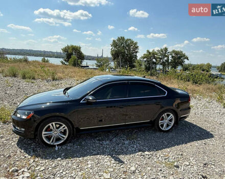 Черный Фольксваген Пассат, объемом двигателя 1.97 л и пробегом 211 тыс. км за 11000 $, фото 8 на Automoto.ua