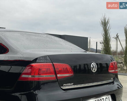 Черный Фольксваген Пассат, объемом двигателя 1.6 л и пробегом 299 тыс. км за 9499 $, фото 6 на Automoto.ua