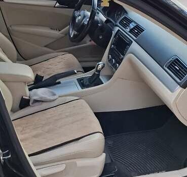 Черный Фольксваген Пассат, объемом двигателя 2.48 л и пробегом 199 тыс. км за 8400 $, фото 7 на Automoto.ua