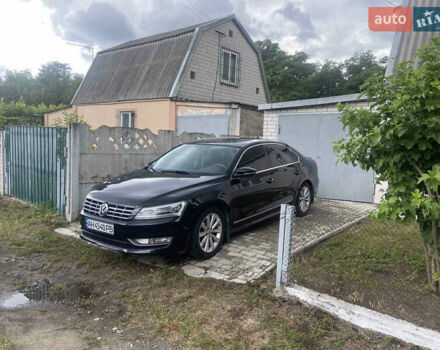 Черный Фольксваген Пассат, объемом двигателя 2.5 л и пробегом 215 тыс. км за 12000 $, фото 3 на Automoto.ua
