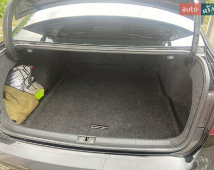 Черный Фольксваген Пассат, объемом двигателя 2.5 л и пробегом 215 тыс. км за 12000 $, фото 13 на Automoto.ua