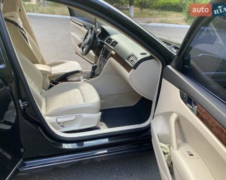 Черный Фольксваген Пассат, объемом двигателя 2.5 л и пробегом 314 тыс. км за 10000 $, фото 9 на Automoto.ua