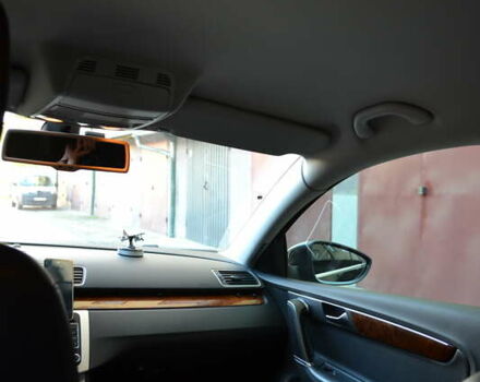 Черный Фольксваген Пассат, объемом двигателя 1.78 л и пробегом 236 тыс. км за 11000 $, фото 13 на Automoto.ua