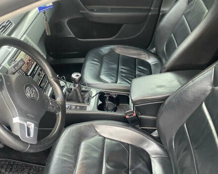 Черный Фольксваген Пассат, объемом двигателя 1.39 л и пробегом 290 тыс. км за 8400 $, фото 10 на Automoto.ua