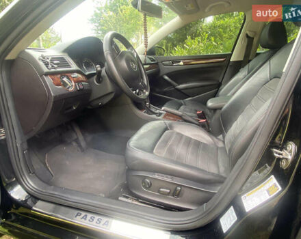 Черный Фольксваген Пассат, объемом двигателя 2.5 л и пробегом 215 тыс. км за 12000 $, фото 23 на Automoto.ua