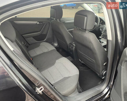 Чорний Фольксваген Пассат, об'ємом двигуна 1.6 л та пробігом 191 тис. км за 10650 $, фото 13 на Automoto.ua