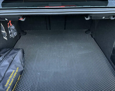 Черный Фольксваген Пассат, объемом двигателя 1.8 л и пробегом 245 тыс. км за 11500 $, фото 10 на Automoto.ua