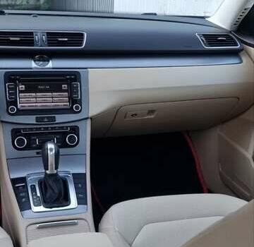 Фольксваген Пассат 2011 в Фастове на Automoto.ua Черный Фольксваген Пассат, объемом двигателя 1.97 л и пробегом 343 тыс. км за 9600 $, фото 14 на Automoto.ua