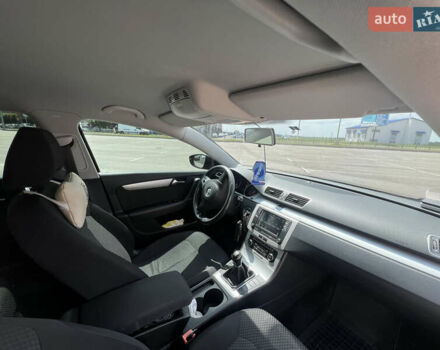 Черный Фольксваген Пассат, объемом двигателя 1.8 л и пробегом 202 тыс. км за 10500 $, фото 9 на Automoto.ua