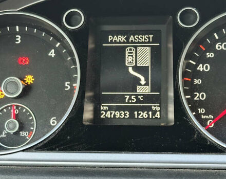 Черный Фольксваген Пассат, объемом двигателя 1.6 л и пробегом 248 тыс. км за 10000 $, фото 20 на Automoto.ua