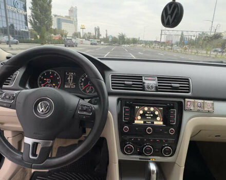 Черный Фольксваген Пассат, объемом двигателя 2.48 л и пробегом 237 тыс. км за 10300 $, фото 6 на Automoto.ua