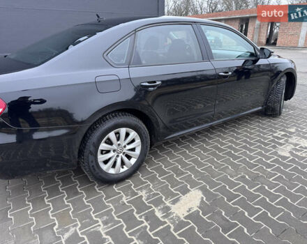 Черный Фольксваген Пассат, объемом двигателя 2.48 л и пробегом 330 тыс. км за 8000 $, фото 1 на Automoto.ua