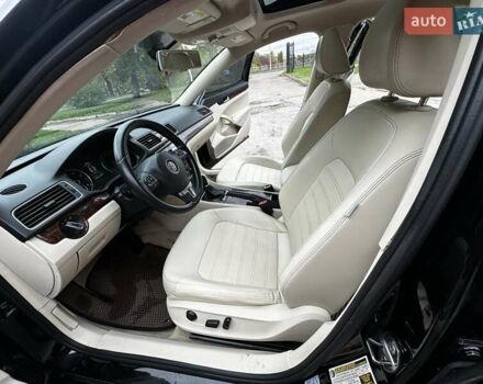 Черный Фольксваген Пассат, объемом двигателя 2.5 л и пробегом 216 тыс. км за 9999 $, фото 25 на Automoto.ua