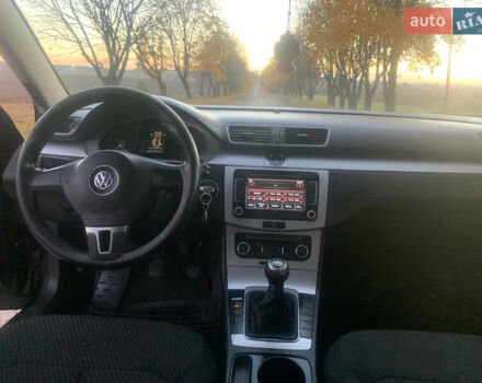 Чорний Фольксваген Пассат, об'ємом двигуна 1.8 л та пробігом 262 тис. км за 6499 $, фото 12 на Automoto.ua