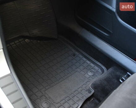 Черный Фольксваген Пассат, объемом двигателя 1.78 л и пробегом 236 тыс. км за 11000 $, фото 11 на Automoto.ua