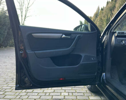 Черный Фольксваген Пассат, объемом двигателя 1.97 л и пробегом 228 тыс. км за 12000 $, фото 29 на Automoto.ua