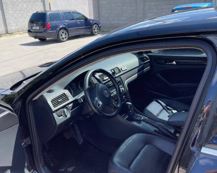 Чорний Фольксваген Пассат, об'ємом двигуна 2 л та пробігом 182 тис. км за 10500 $, фото 5 на Automoto.ua
