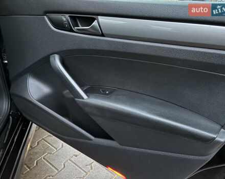 Черный Фольксваген Пассат, объемом двигателя 2.5 л и пробегом 302 тыс. км за 7700 $, фото 27 на Automoto.ua