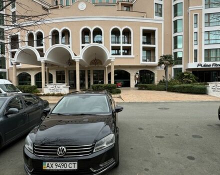 Чорний Фольксваген Пассат, об'ємом двигуна 2 л та пробігом 290 тис. км за 10000 $, фото 2 на Automoto.ua