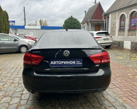 Черный Фольксваген Пассат, объемом двигателя 2.5 л и пробегом 193 тыс. км за 10500 $, фото 4 на Automoto.ua