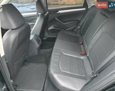 Чорний Фольксваген Пассат, об'ємом двигуна 2.5 л та пробігом 186 тис. км за 10200 $, фото 6 на Automoto.ua