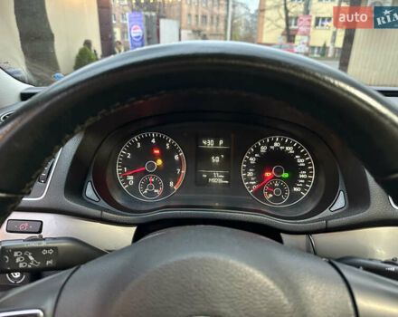 Черный Фольксваген Пассат, объемом двигателя 2.5 л и пробегом 240 тыс. км за 8900 $, фото 15 на Automoto.ua