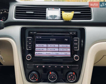 Черный Фольксваген Пассат, объемом двигателя 2.5 л и пробегом 166 тыс. км за 9999 $, фото 17 на Automoto.ua