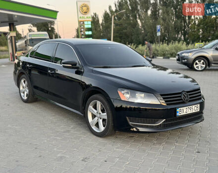 Фольксваген Пассат 2012 в Хмельницком на Automoto.ua Черный Фольксваген Пассат, объемом двигателя 2.48 л и пробегом 215 тыс. км за 10499 $, фото 7 на Automoto.ua