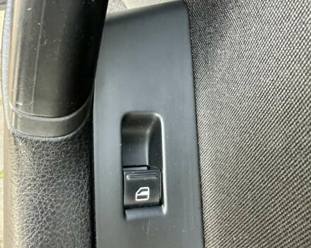 Черный Фольксваген Пассат, объемом двигателя 1.97 л и пробегом 228 тыс. км за 12000 $, фото 74 на Automoto.ua