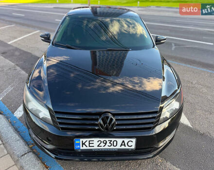 Черный Фольксваген Пассат, объемом двигателя 2.5 л и пробегом 215 тыс. км за 10500 $, фото 11 на Automoto.ua