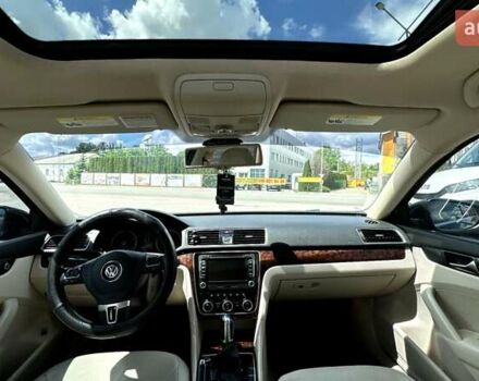 Черный Фольксваген Пассат, объемом двигателя 2.5 л и пробегом 240 тыс. км за 11400 $, фото 12 на Automoto.ua