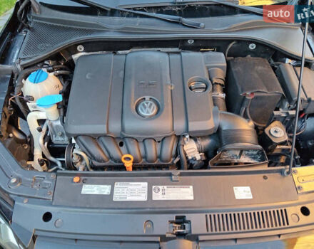 Черный Фольксваген Пассат, объемом двигателя 2.5 л и пробегом 222 тыс. км за 6999 $, фото 17 на Automoto.ua