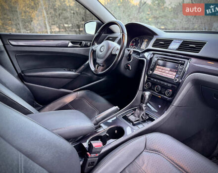 Черный Фольксваген Пассат, объемом двигателя 2 л и пробегом 201 тыс. км за 12950 $, фото 28 на Automoto.ua