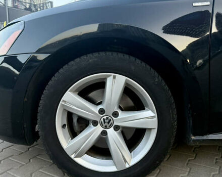 Черный Фольксваген Пассат, объемом двигателя 2.5 л и пробегом 247 тыс. км за 9200 $, фото 17 на Automoto.ua