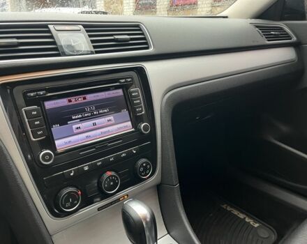 Черный Фольксваген Пассат, объемом двигателя 2.5 л и пробегом 193 тыс. км за 10500 $, фото 14 на Automoto.ua