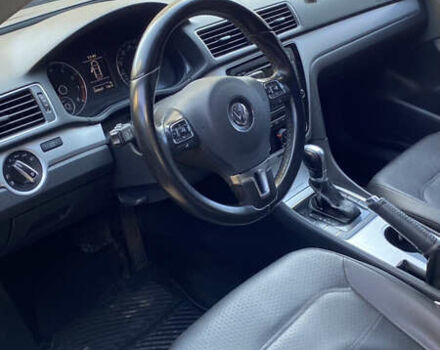 Черный Фольксваген Пассат, объемом двигателя 0 л и пробегом 300 тыс. км за 10500 $, фото 7 на Automoto.ua