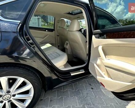 Черный Фольксваген Пассат, объемом двигателя 2.5 л и пробегом 240 тыс. км за 11400 $, фото 7 на Automoto.ua