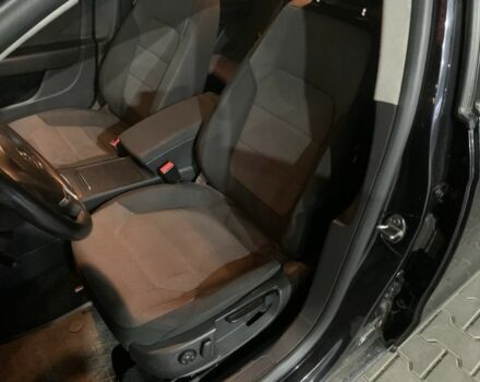 Черный Фольксваген Пассат, объемом двигателя 1.8 л и пробегом 200 тыс. км за 8500 $, фото 7 на Automoto.ua