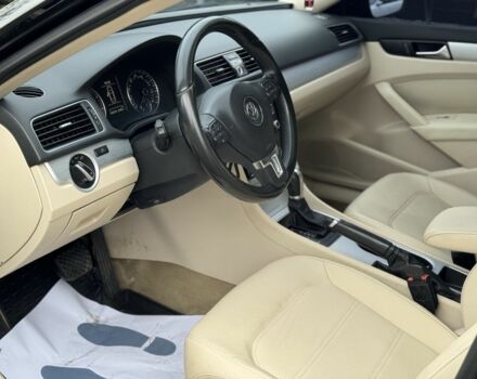 Чорний Фольксваген Пассат, об'ємом двигуна 2.5 л та пробігом 263 тис. км за 9100 $, фото 6 на Automoto.ua