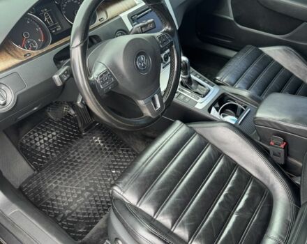 Черный Фольксваген Пассат, объемом двигателя 2 л и пробегом 220 тыс. км за 10700 $, фото 5 на Automoto.ua