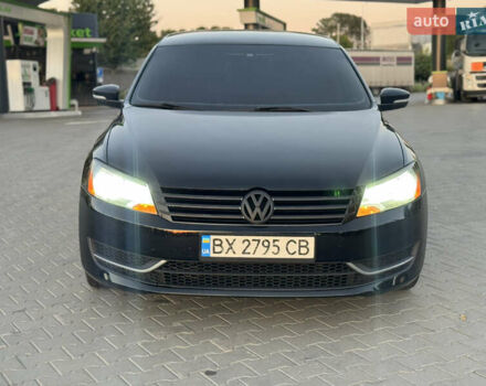 Фольксваген Пассат 2012 в Хмельницком на Automoto.ua Черный Фольксваген Пассат, объемом двигателя 2.48 л и пробегом 215 тыс. км за 10499 $, фото 8 на Automoto.ua