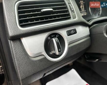 Черный Фольксваген Пассат, объемом двигателя 2.5 л и пробегом 246 тыс. км за 9690 $, фото 18 на Automoto.ua