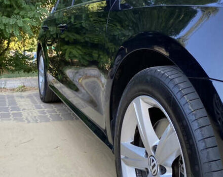 Черный Фольксваген Пассат, объемом двигателя 0 л и пробегом 300 тыс. км за 10500 $, фото 3 на Automoto.ua