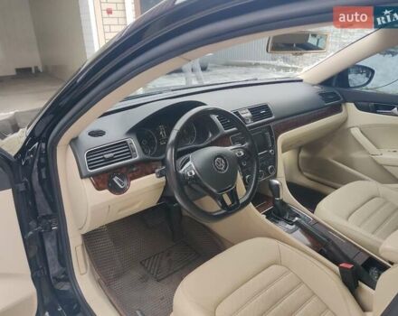 Черный Фольксваген Пассат, объемом двигателя 2.48 л и пробегом 260 тыс. км за 14200 $, фото 6 на Automoto.ua