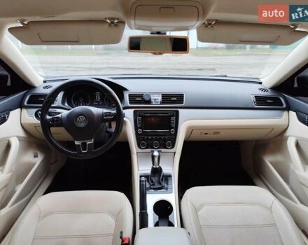 Черный Фольксваген Пассат, объемом двигателя 2.48 л и пробегом 229 тыс. км за 10000 $, фото 13 на Automoto.ua