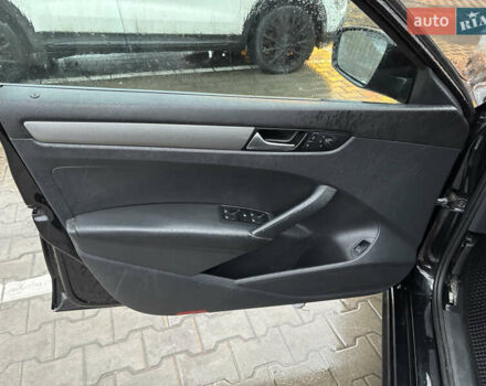 Черный Фольксваген Пассат, объемом двигателя 2.5 л и пробегом 302 тыс. км за 7700 $, фото 17 на Automoto.ua