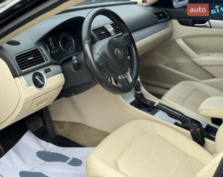 Чорний Фольксваген Пассат, об'ємом двигуна 2.48 л та пробігом 260 тис. км за 9000 $, фото 9 на Automoto.ua