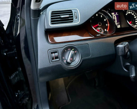 Черный Фольксваген Пассат, объемом двигателя 1.8 л и пробегом 169 тыс. км за 12999 $, фото 17 на Automoto.ua